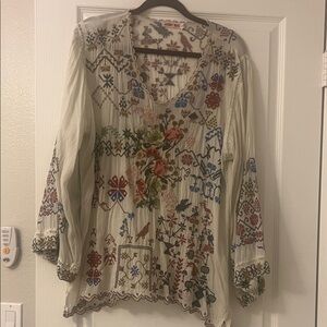 LIKE NEW Johnny Was Cream Boho Embroidered V-Neck with Multicolor Floral Detail